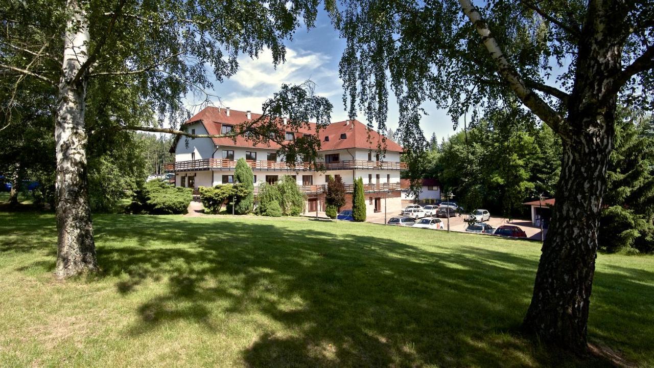 Sporthotel Kácov Esterno foto