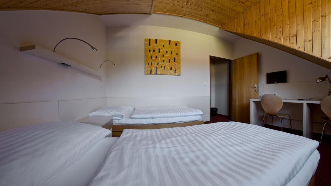 Sporthotel Kácov Esterno foto
